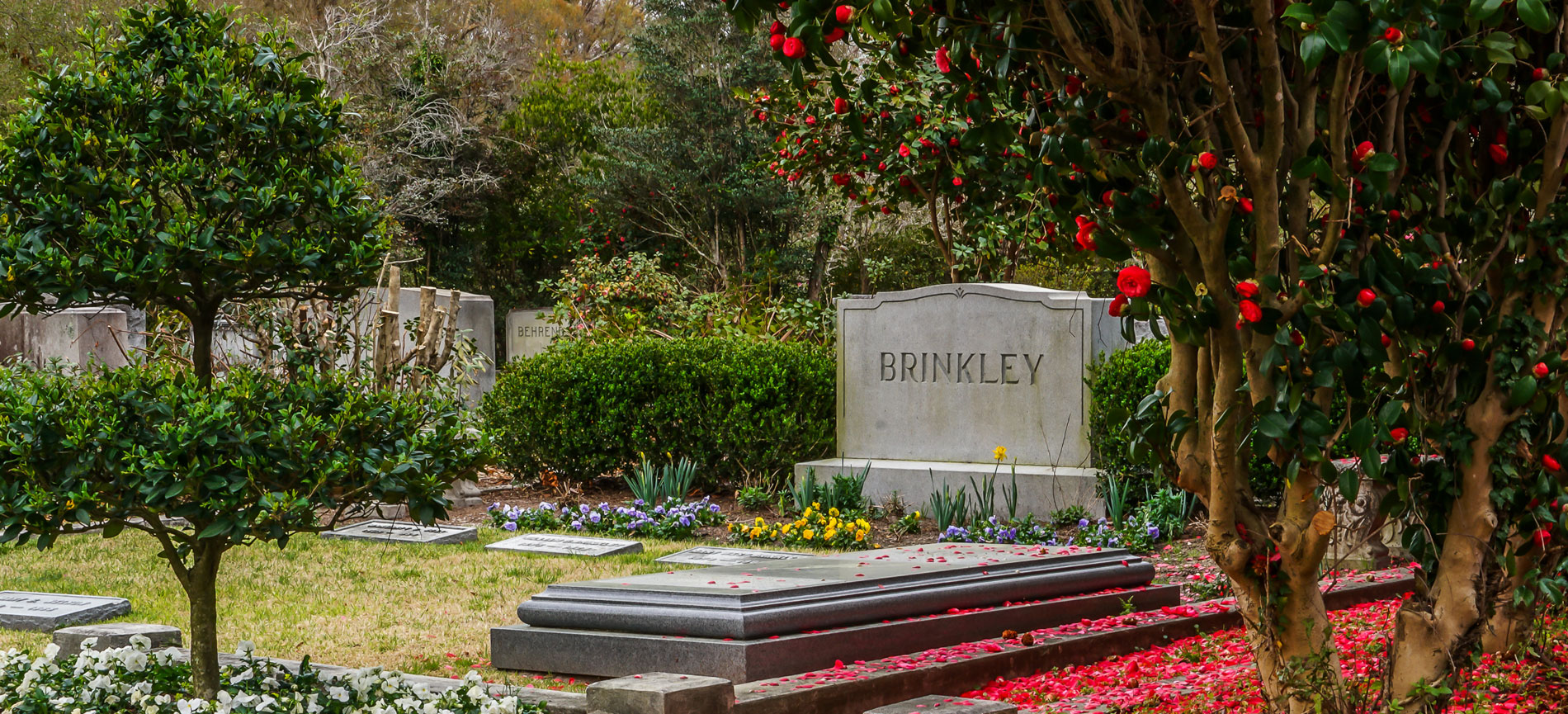 Oakdale Cemetery Cemetery, Aboretum & Outdoor Museum
